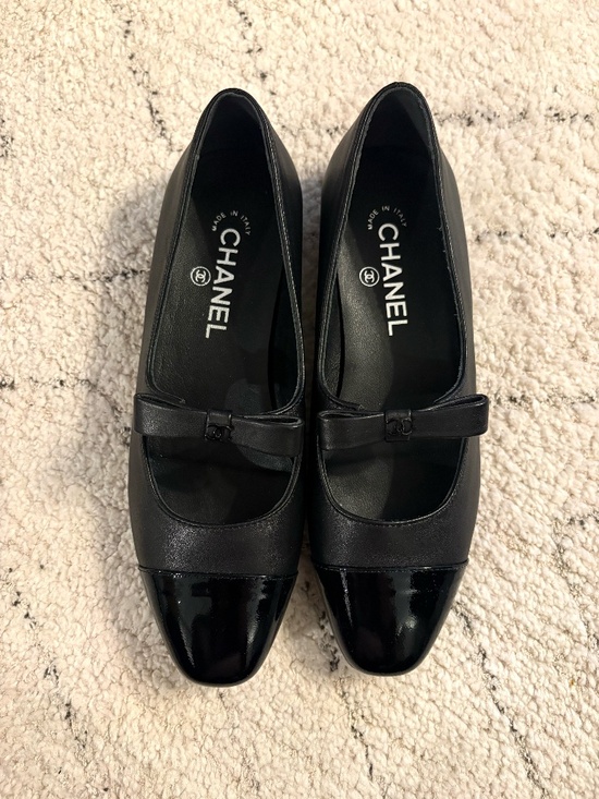 CHANEL Shoes - Chanel Black Leather Patent Cap-Toe Mary Jane Flats